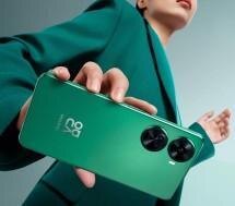 Смартфон Motorola Edge 70 Fusion спереди и сзади