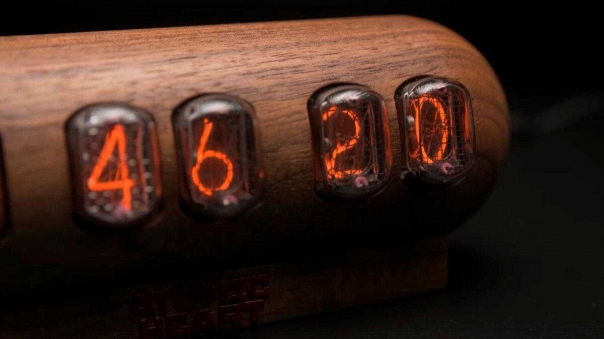 Представлены часы «Капсула» для фанатов Atomic Heart 5