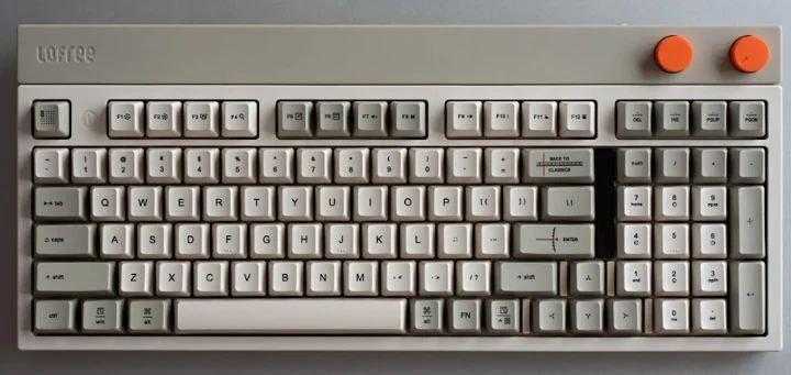 Представлена механическая клавиатура Lofree Block 98 в ретро-стиле (photo 2023 11 11 11 57 10 2)