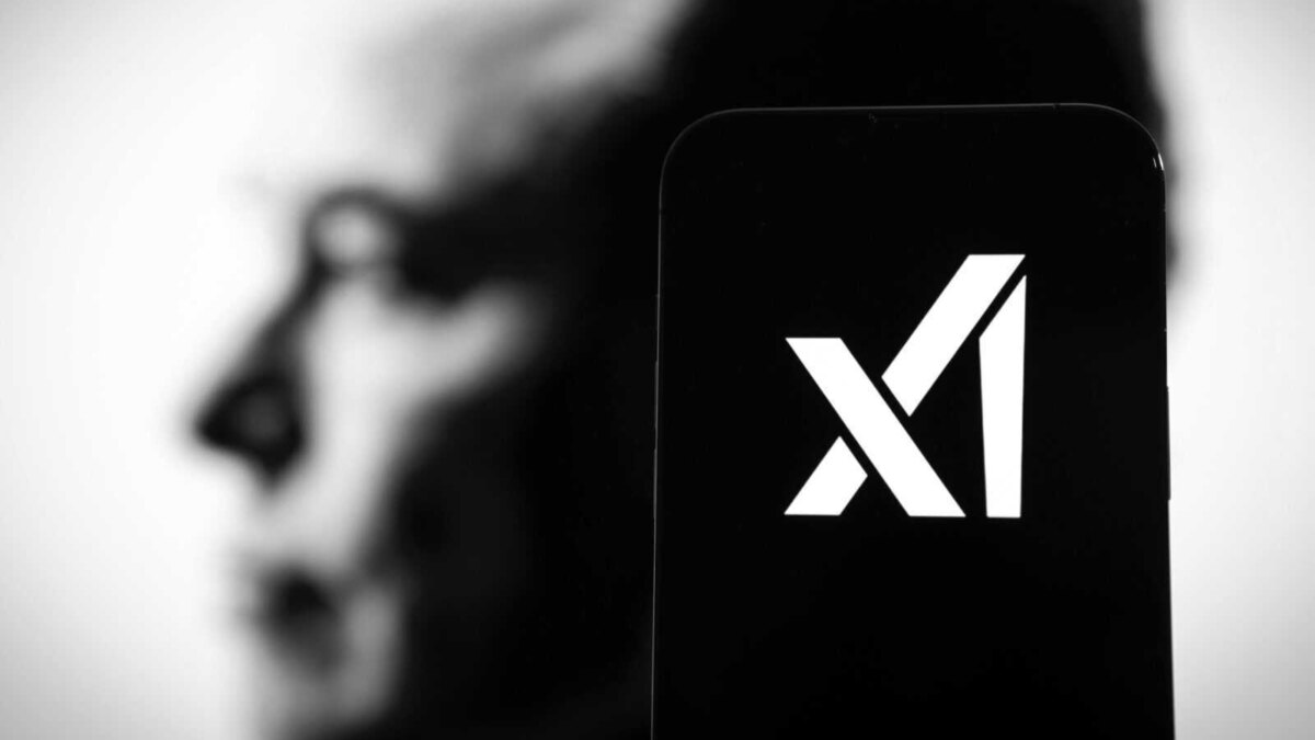 Компания Илона Маска xAI представила чат-бот Grok — аналог ChatGPT 4 xai scaled