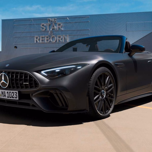 2024 mercedes amg sl63 s e performance front angle view carbuzz 1209871 1600