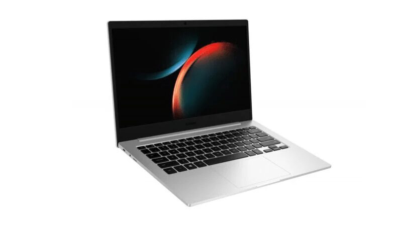 Ноутбук Samsung Galaxy Book3 Go с открытым экраном и клавиатурой