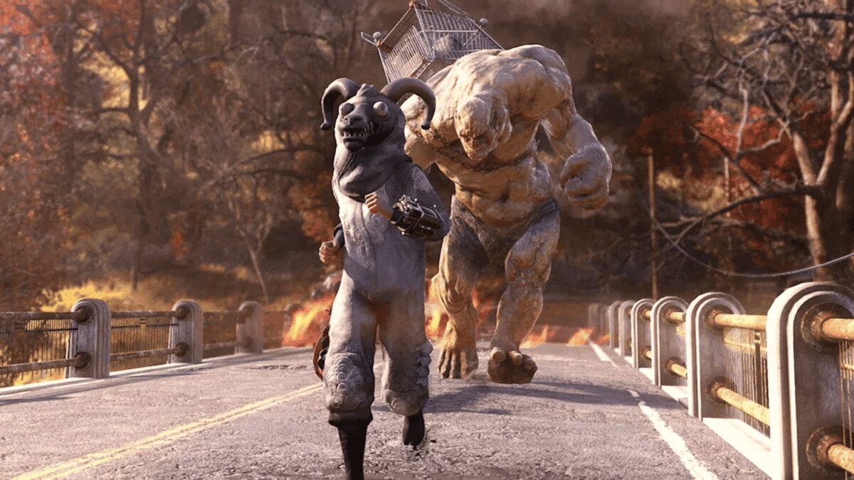 Сцена из Fallout 76: персонажи бегут по мосту навстречу крупному монстру всаднику