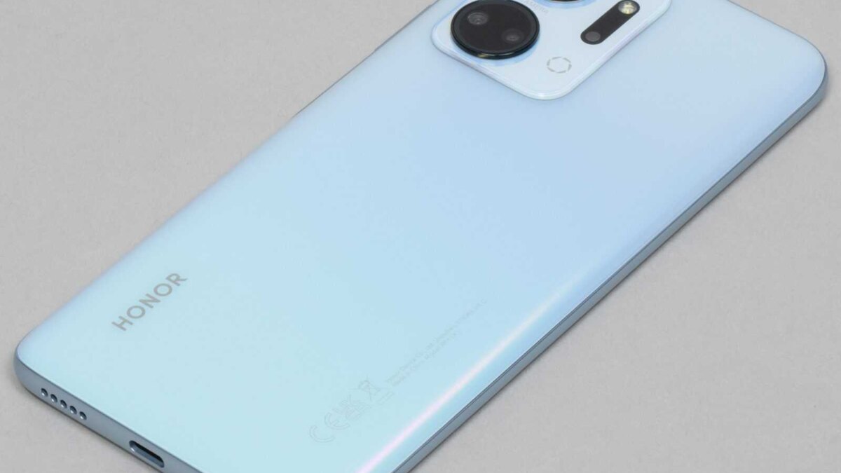 Топ-5 недорогих смартфонов в качестве подарка на Новый год 11 смартфон