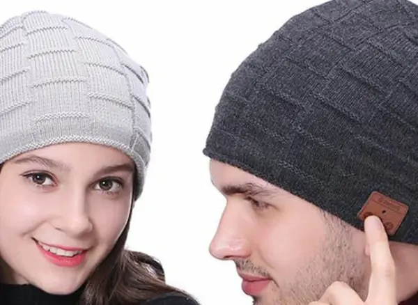 Компания Beanie Jam создала шапку со встроенными наушниками (intro 1701450624)