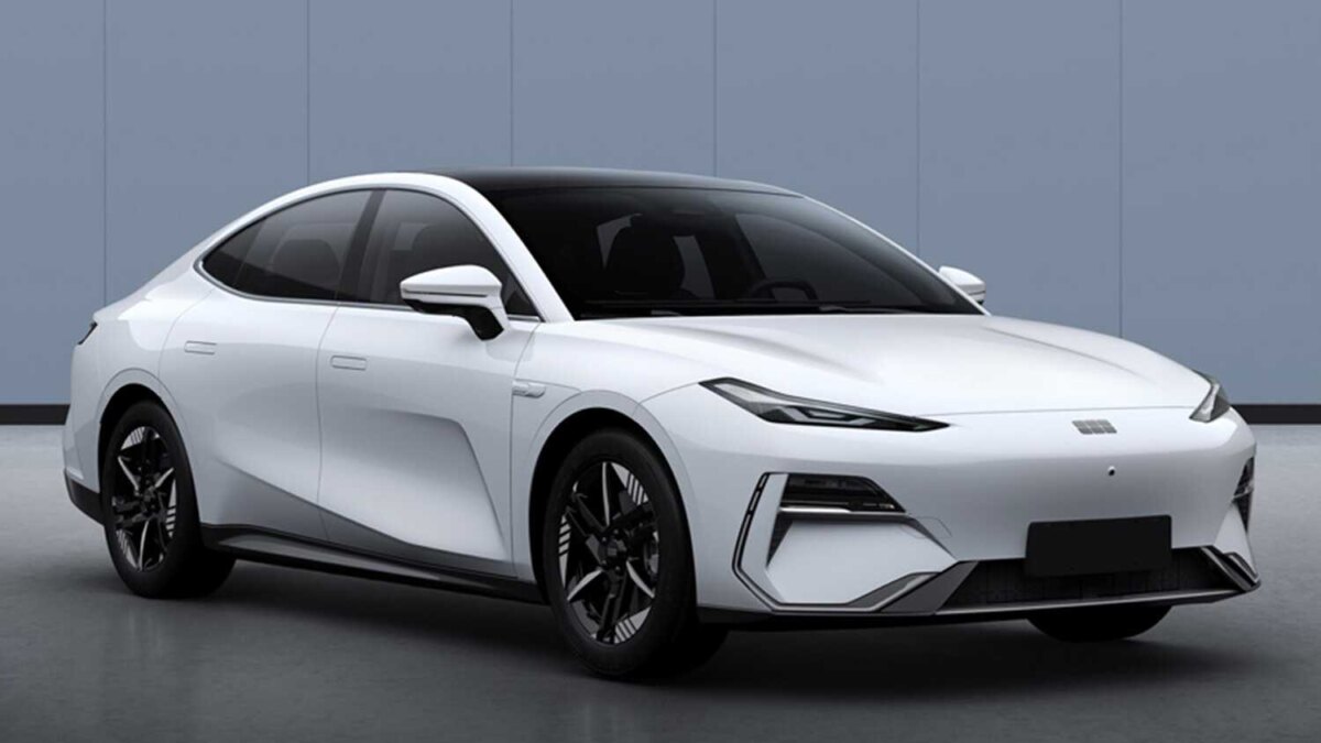 Geely выпустил электроседан Galaxy E8 с запасом хода до 665 км 5 188cc413c3e208af8327b40f06b288e4