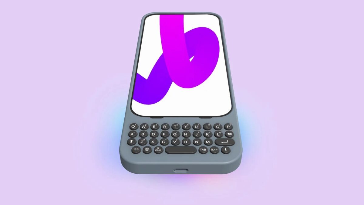 Клавиатура с QWERTY для iPhone подключена к экрану