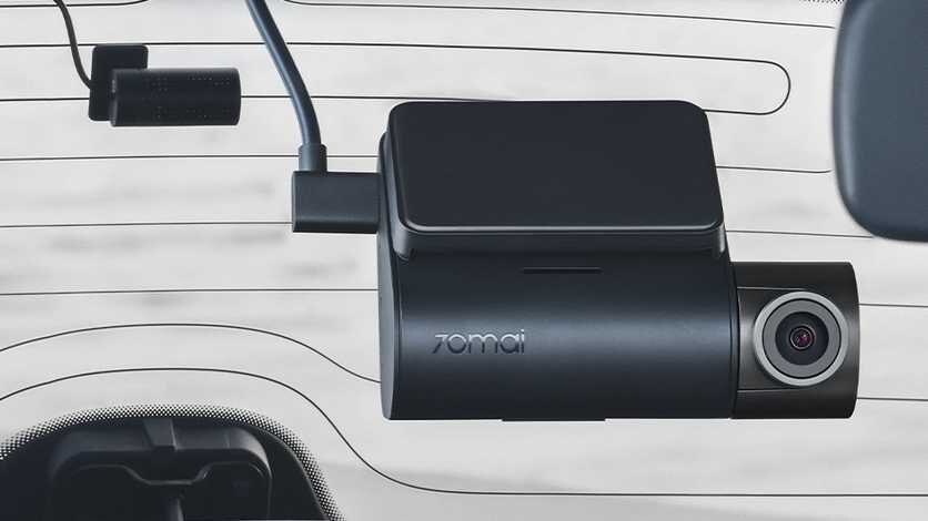 Видеорегистратор 70mai Dash Cam A200 и M200 вблизи