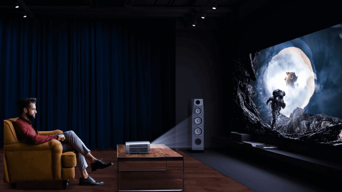 BenQ анонсировала новый лазерный проектор LH650 2 image 157