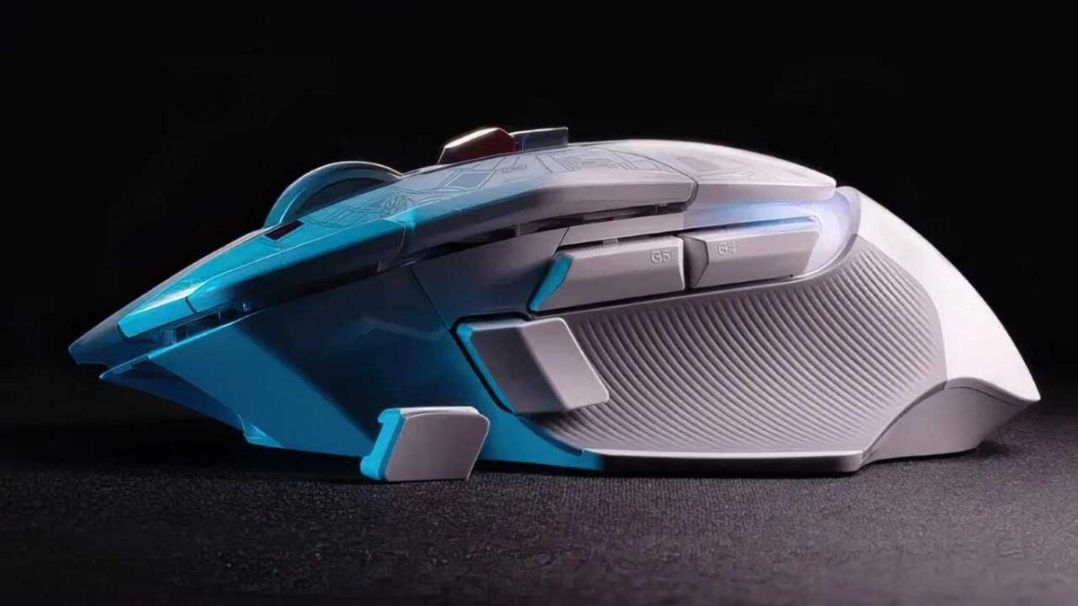 Игровая мышь G502 X Plus Millennium Falcon Edition сбоку