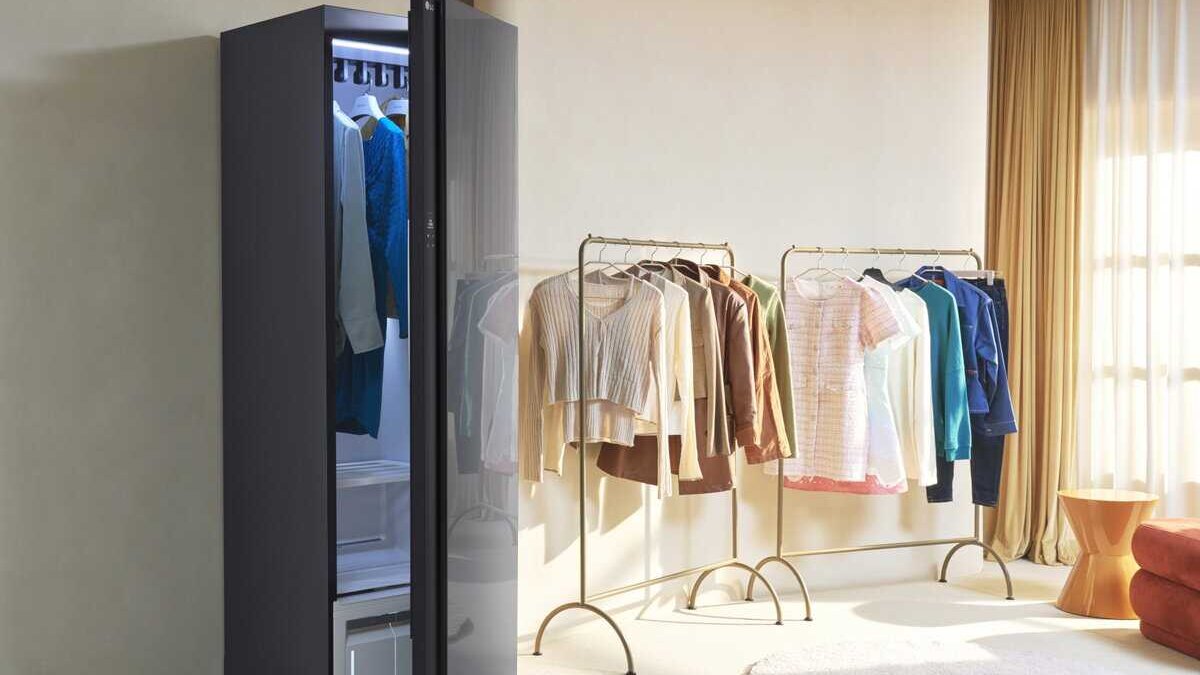 LG анонсировала новое устройство для ухода за одеждой – LG Styler 3 scale 1200 12