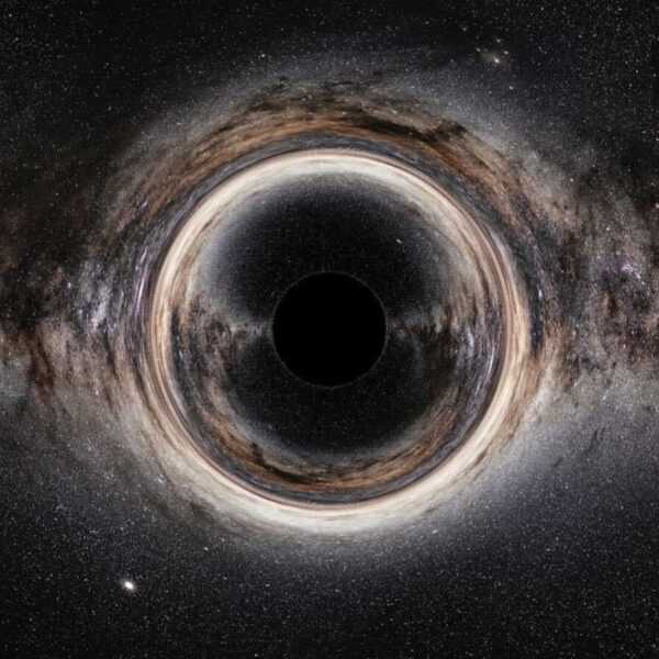 «Джеймс Уэбб» открыл черную дыру с малообъяснимым происхождением (vnutri chernoj dyry 1680857234890 1680857236500)