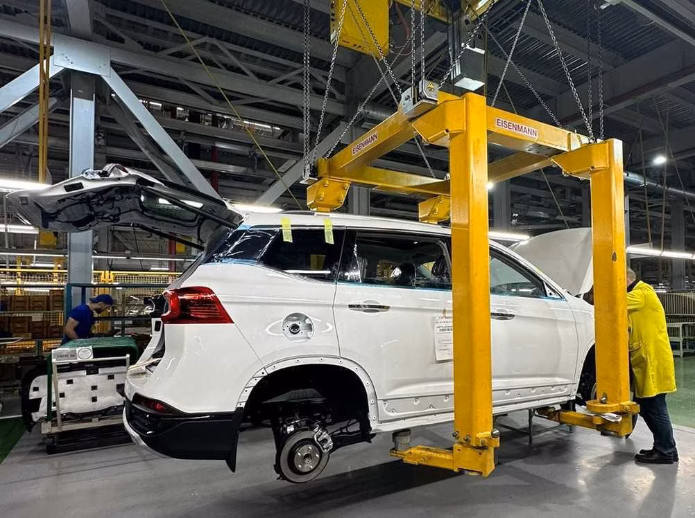 «Автотор» объявил о запуске производства в России китайских автомобилей Forthing 2 004 2