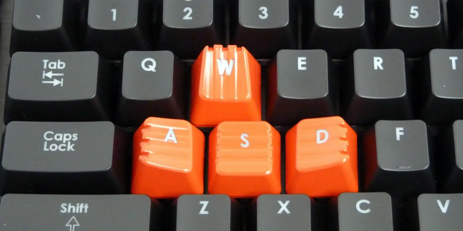 Клавиши WASD и стрелки поменялись местами – как это исправить