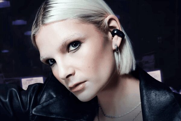 Компания Bose официально анонсировала открытые наушники-клипсы Ultra Open Earbuds 5 image 105