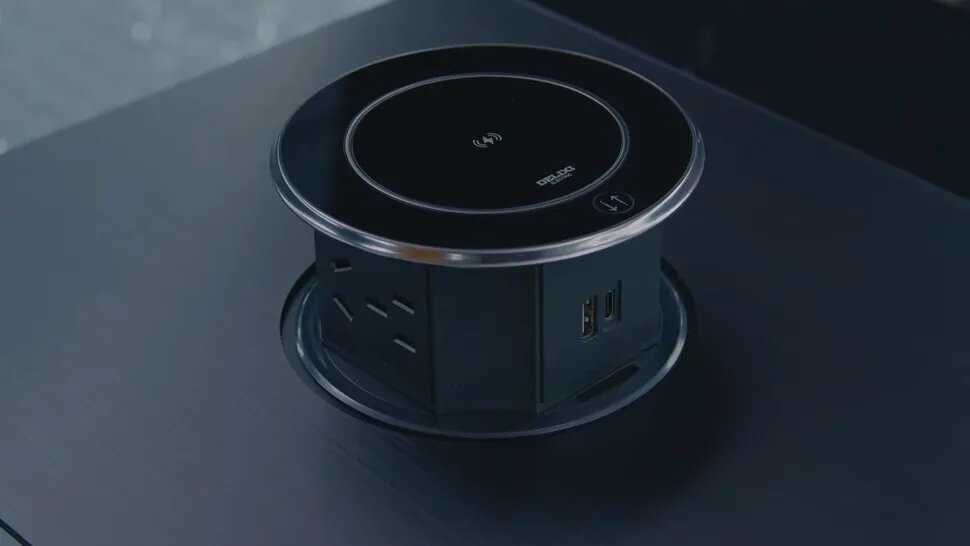 Lian Li анонсировал компьютерный стол со встроенным ПК и прозрачным экраном 11 scale 2400 3