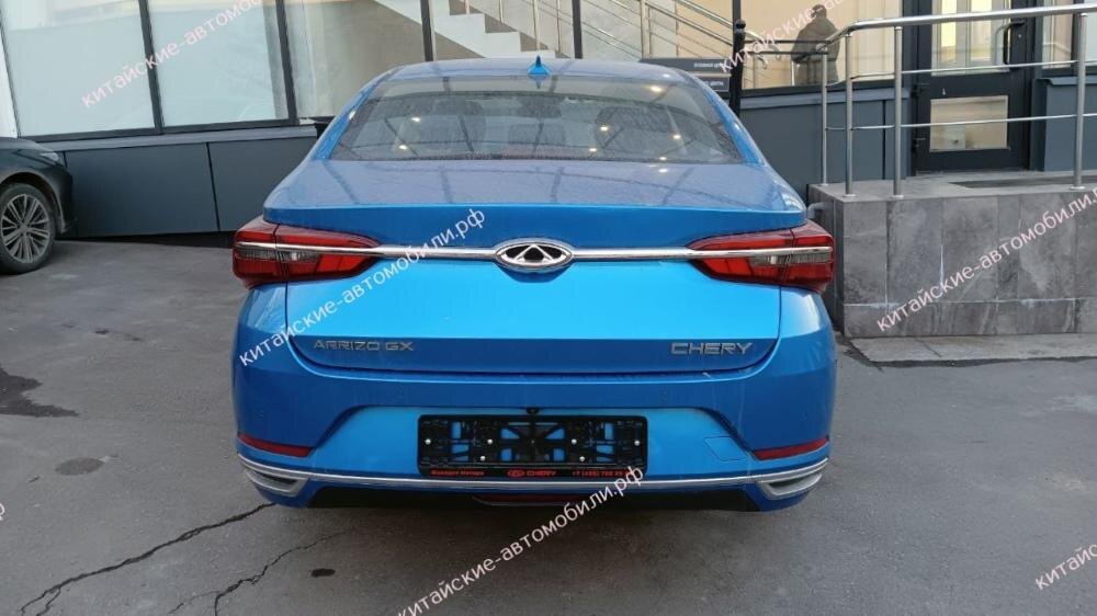 Задняя часть автомобиля Chery Arrizo GX синего цвета