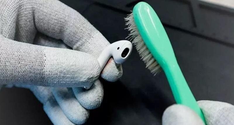 kak pochistit airpods3