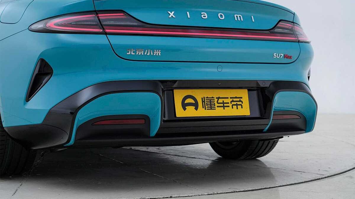 HUAWEI представил смарт-браслет Band 9 с быстрой зарядкой и защитой от воды 10 scale 1200 2 4