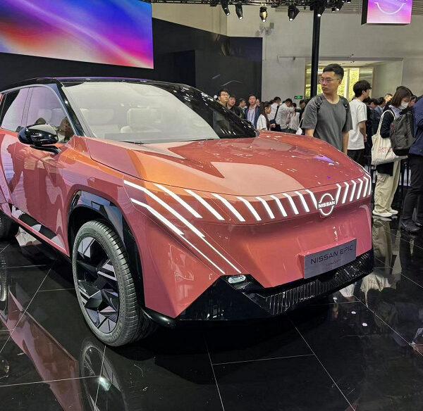 Nissan показал концептуальный «электромобиль будущего» (1488x0 1 autohomecar chxohmyqanyam tcaaqq4y5buhq899 large)