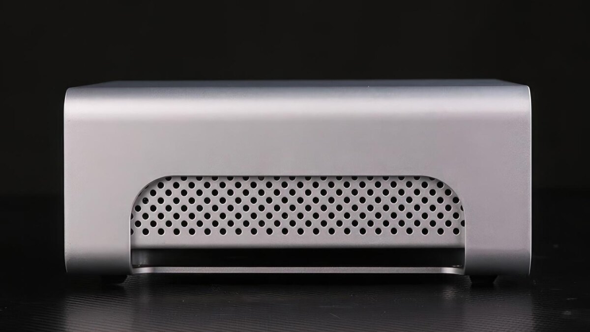 GIGABYTE выпустил мини-ПК Metal Gear Plus ITX с десктопным процессором Ryzen 8000 7 517df75b84aea56f0379fc6452d192697173b344a839ca64d1ddf68120b925b5 1