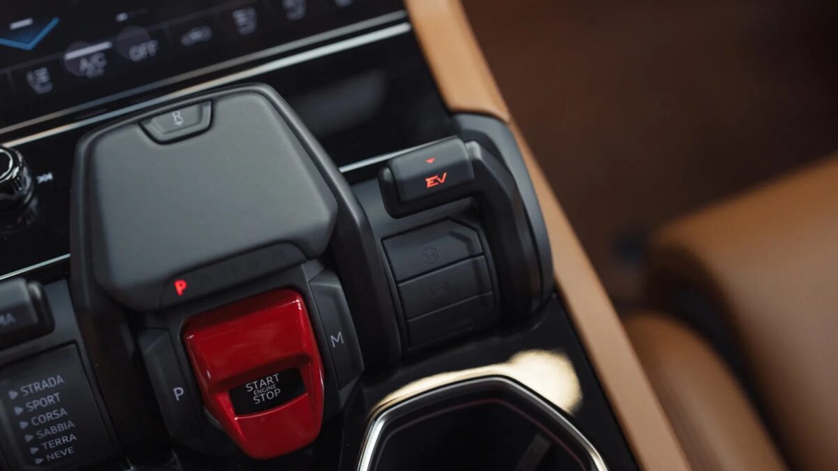 Lamborghini Urus SE получит 788-сильную систему PHEV 27 653096