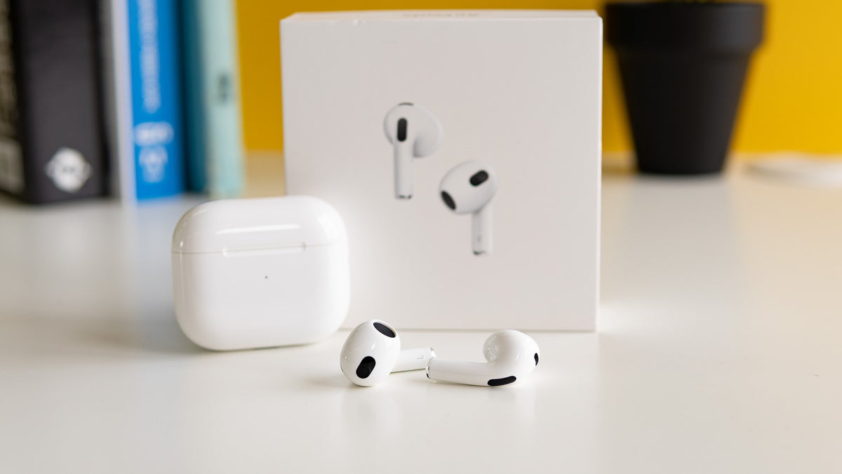 Служба поддержки Apple раскрыла секретные функции AirPods