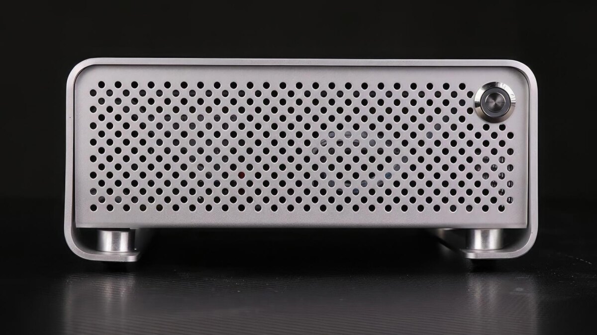 GIGABYTE выпустил мини-ПК Metal Gear Plus ITX с десктопным процессором Ryzen 8000 6 d0c6da4ac4e7eda90089336a64abff97fa970bc8749e6d43c7d599795b70eaaf 1