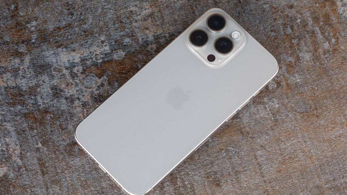 У Apple iPhone 16 аккумуляторы будут больше iPhone 15 3 Apple iPhone 16