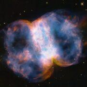 Астрономы показали фотографию далекой умирающей звезды - Мессье 76 (M76) (heic2408a)