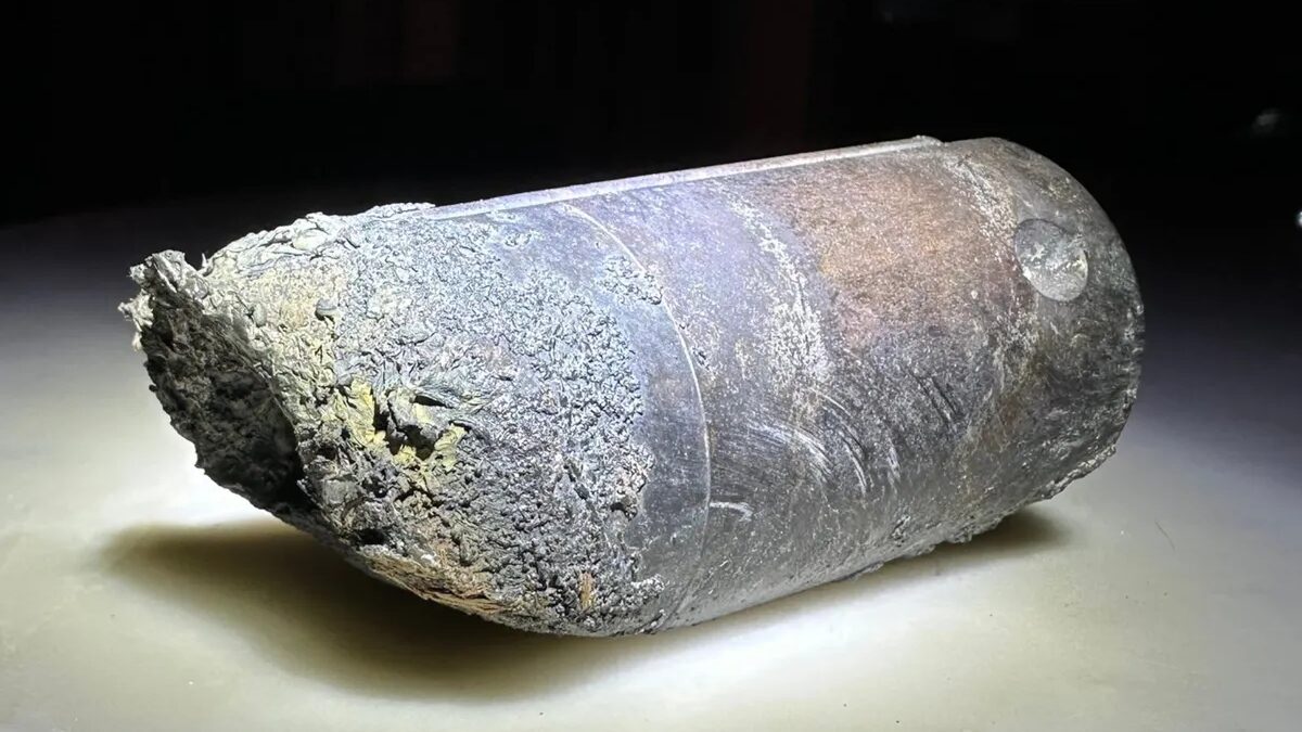 NASA подтвердило происхождение космического мусора, упавшего в дом во Флориде 2 nasa iss space junk hero.jpg