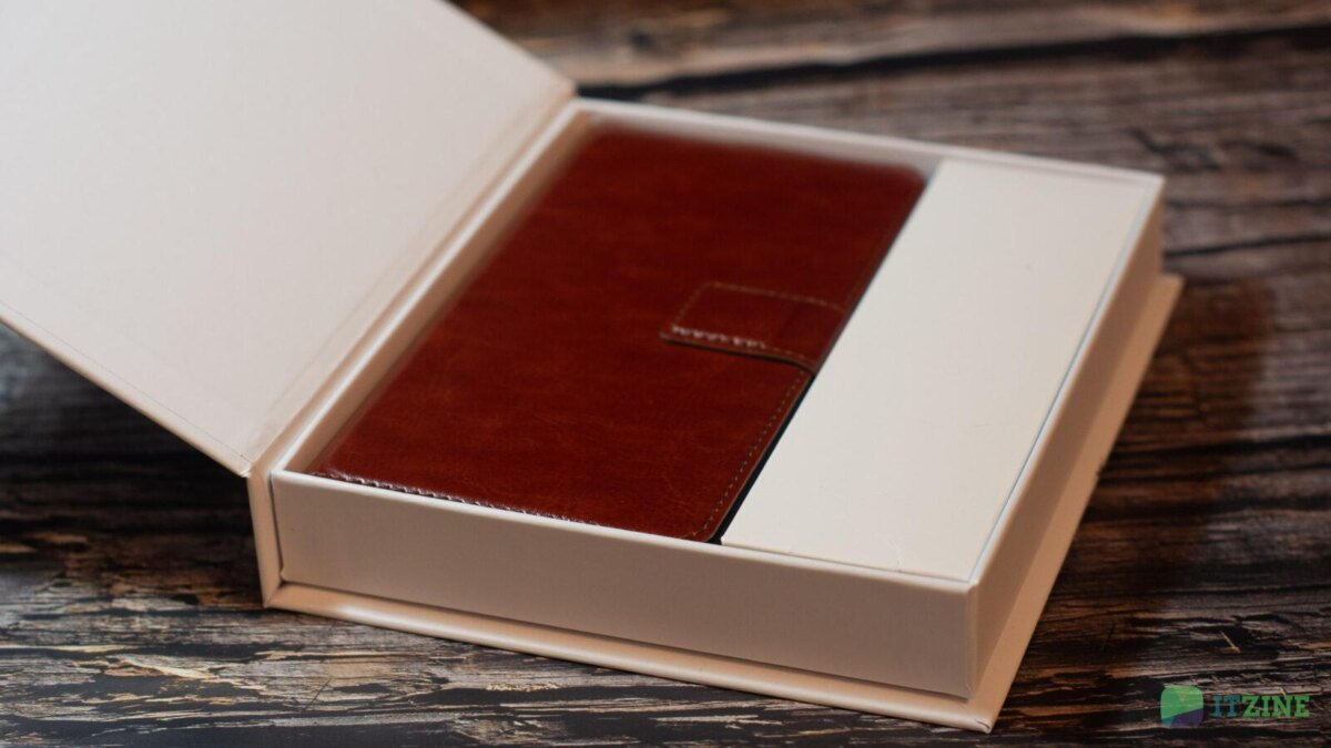 Электронная книга Onyx Boox Kant 2 в подарочной коробке