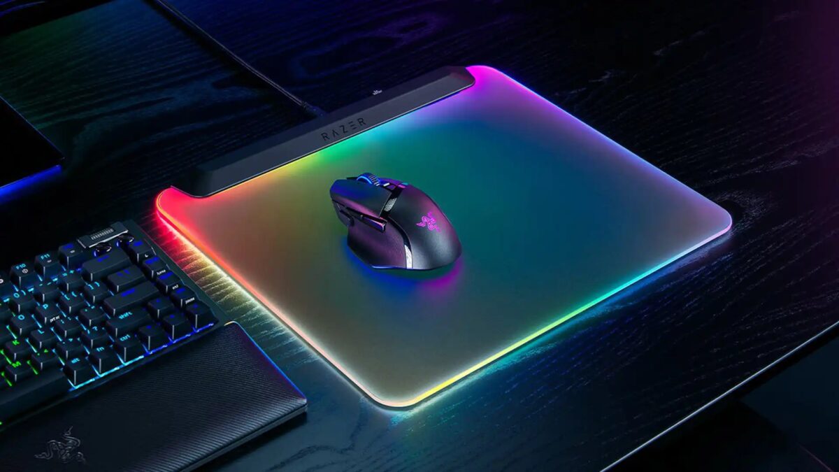 Razer выпустила новый RGB-коврик Firefly V2 Pro. Это самый яркий коврик в мире 5 razer firefly v2 pro mousepad.jpg