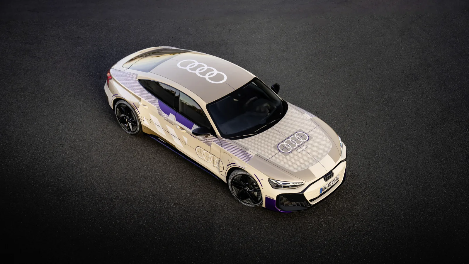 Audi дразнит обновленным RS E-Tron GT