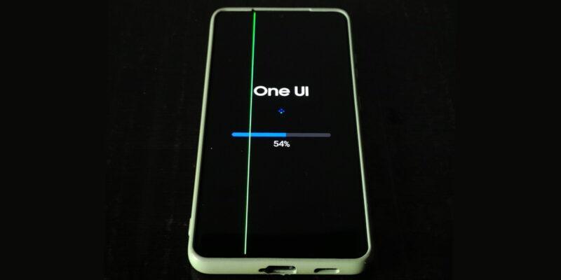 Проблема зеленой линии на телефонах Galaxy снова преследует Samsung (samsung galaxy s21 ultra display green line issue)