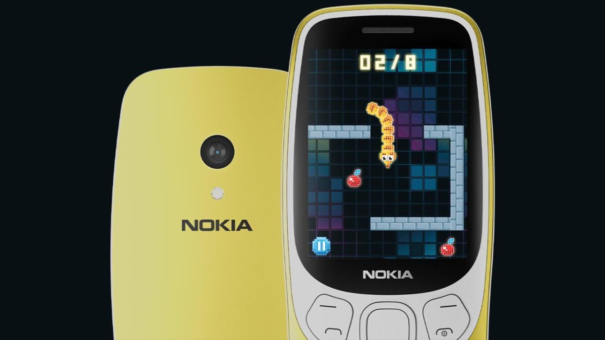 Экран Nokia 3210 2024 с игрой змей и таймером