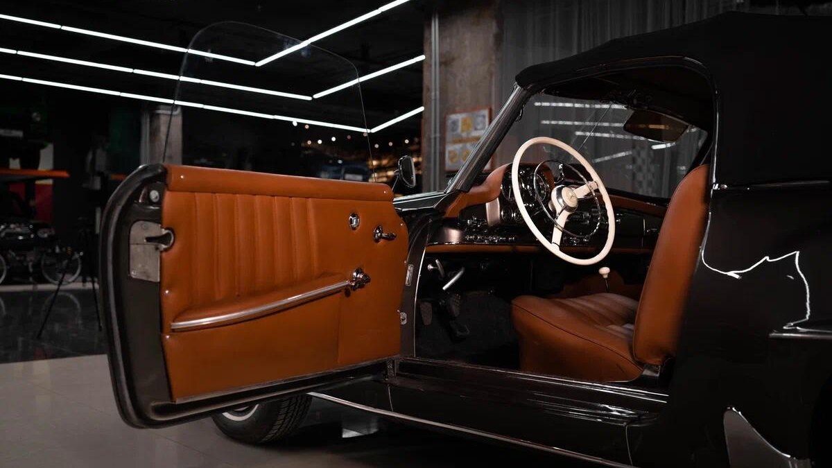 Культовый Mercedes-Benz 190 SL выставили на продажу в России 7 1200x900n 7 copy large