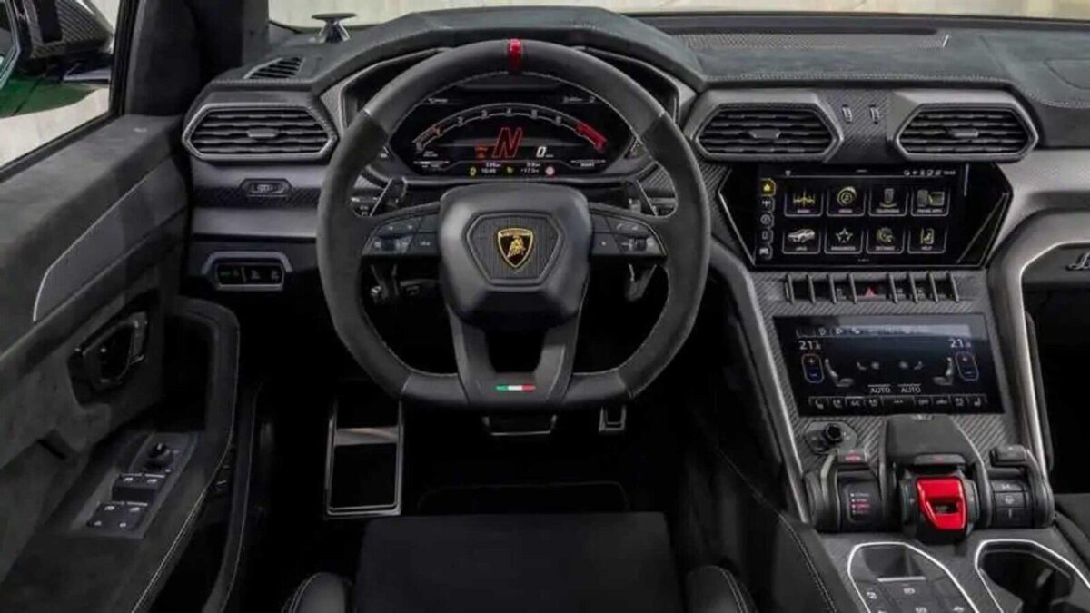 Lamborghini Urus отзывают из-за капота, который может отлететь на высокой скорости 10 2023 lamborghini urus performante