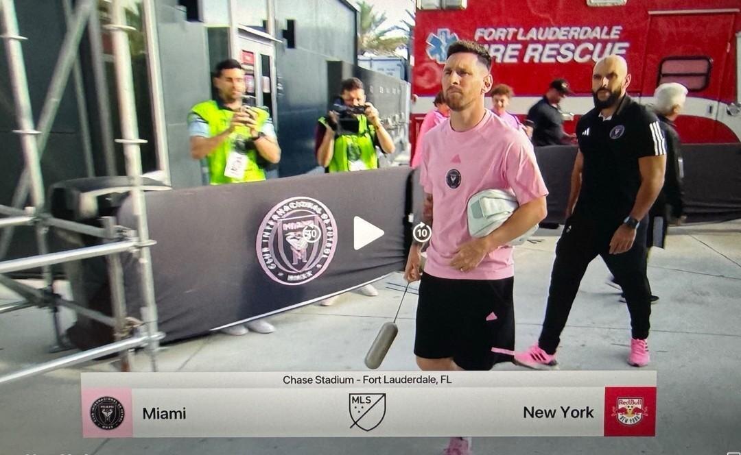 Новая Bluetooth-колонка Apple Beats Pill прошла сертификацию 7 441504052 824420406260040 6238142428693437040 n