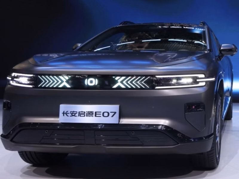 Changan представил первый серийный электромобиль-трансформер Nevo E07 5