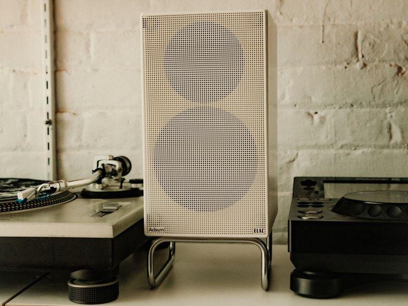 ELAC представил в России эксклюзивную модель полочных колонок Adsum Debut ConneX 4 as6yyc6fdq56wtwr8z2p5gmwsz0z1z7lzbxbz09xyv8lt1km 2