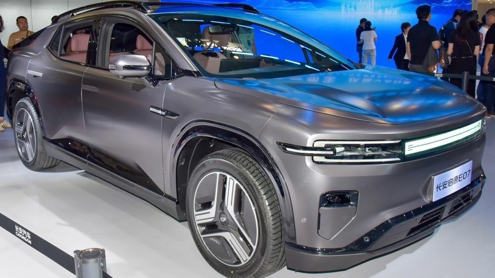 Changan представил первый серийный электромобиль-трансформер Nevo E07 7