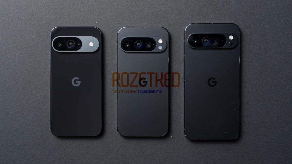 Три смартфона Google Pixel 9 с тройными камерами на задней панели