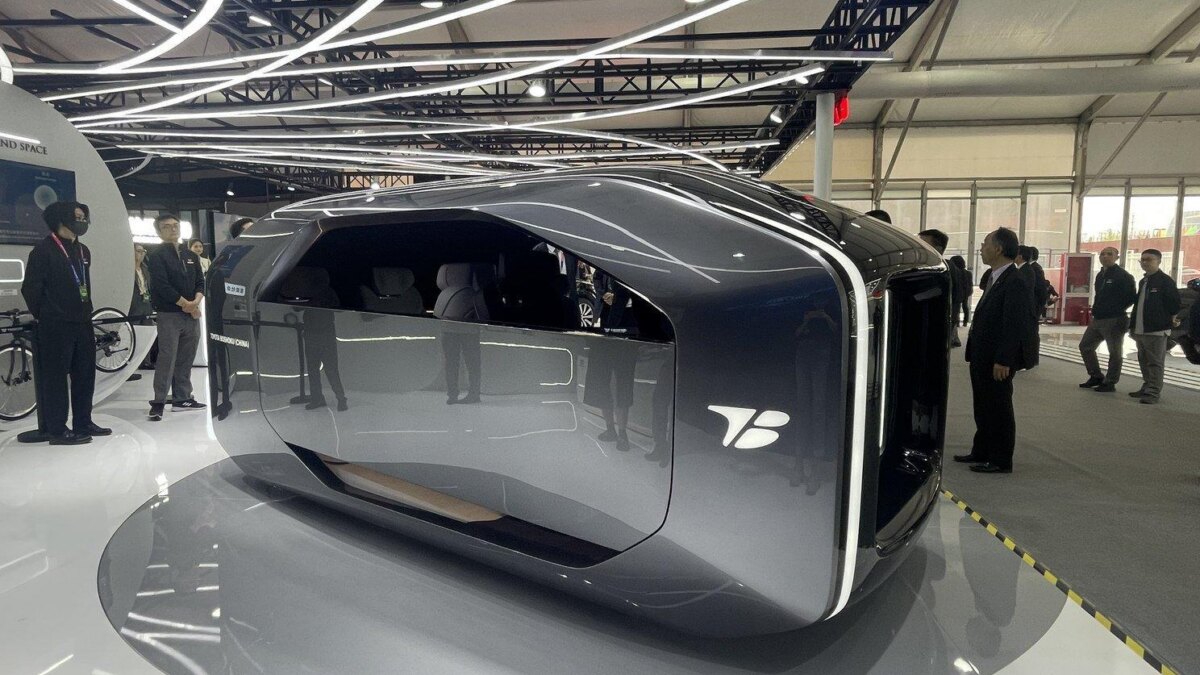 Toyota Boshoku показал концепт «минивэна будущего» - Lounze 6 scale 2400 1