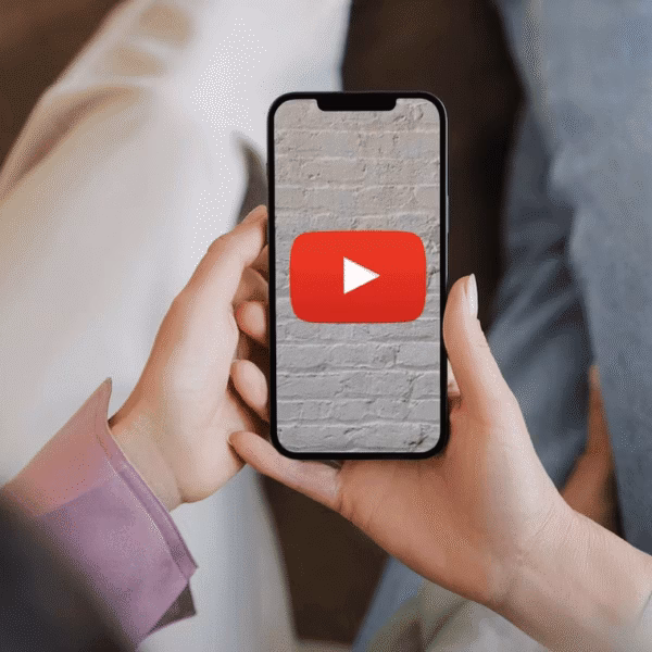 youtube logo on iphone 12 large