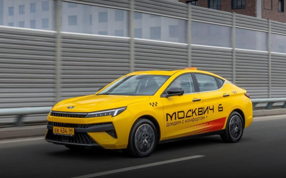Седан Москвич 6 появился в такси 7 2024 06 04 14.09.59