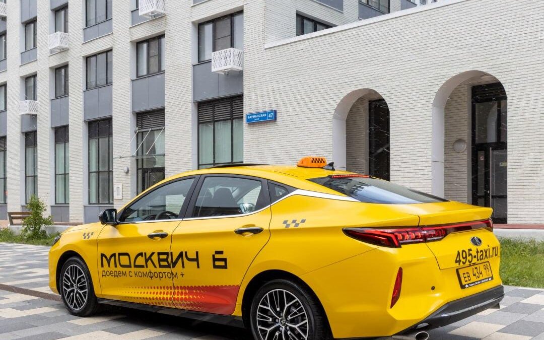 Седан Москвич 6 появился в такси 8 2024 06 04 14.10.03