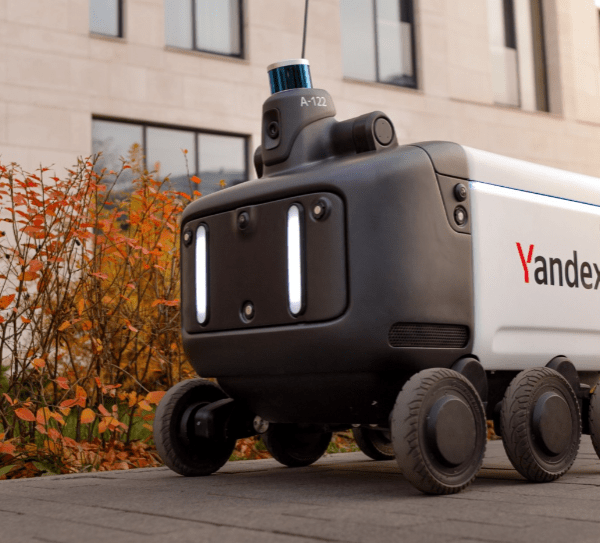 «Яндекс» создаст новый бренд для роботов и беспилотных авто (61eja6235x7simq7omm1w16nhs0g3z2j)