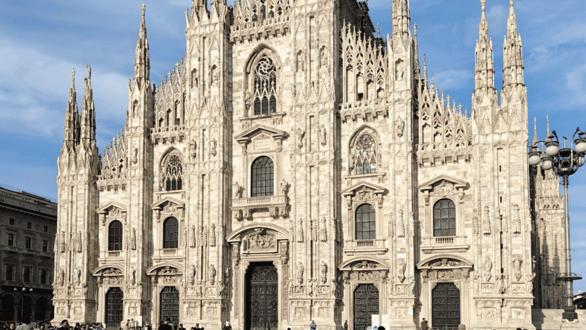 gt vozvrashhaetsya seriya realme gt 6 ubijcza flagmanov postupila v prodazhu v rossii 2