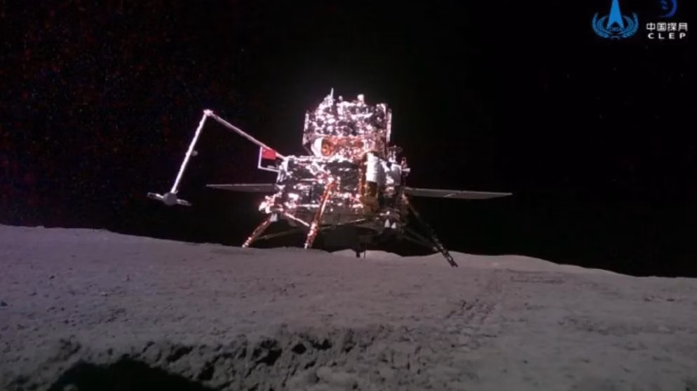 Китайский зонд "Чанъэ-6" возвращается с дальней стороны Луны с образцом грунта 1 hero
